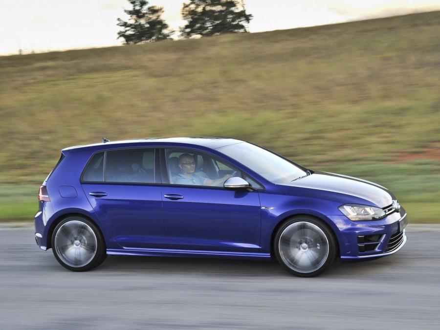  Volkswagen Golf R 5-Door 2014 года  (ZA) (фото 12 из 18)